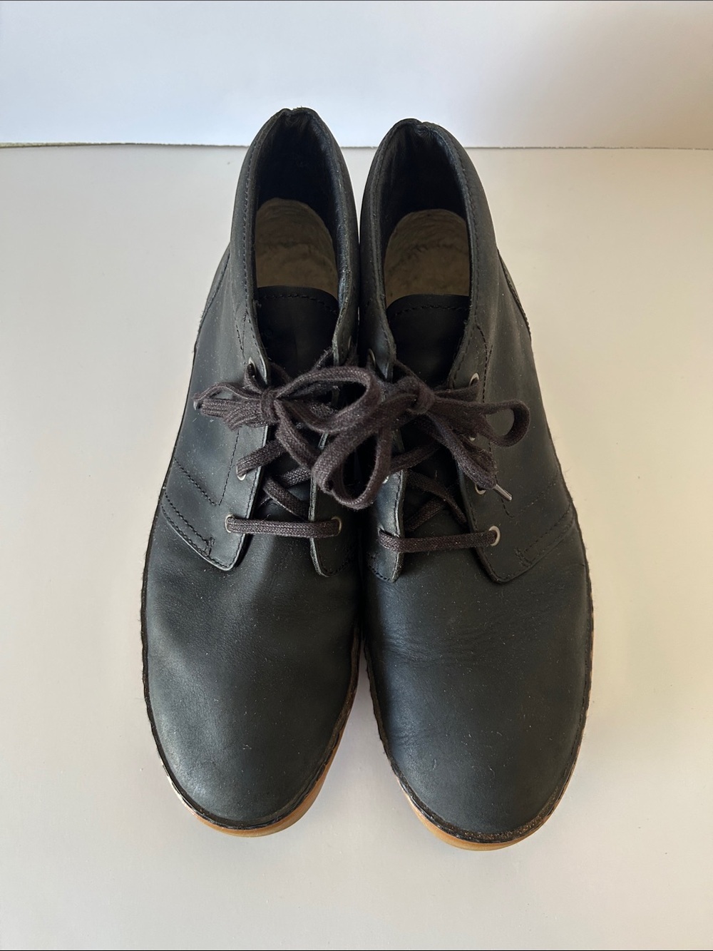 Ugg Men's Black Lace-Up Chukka Boots - Picture 2 of 6